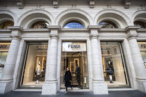 boutique fendi roma|fendi roma italy.